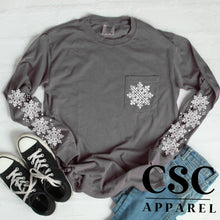  Checker snowflakes long sleeve graphic Shirt